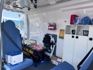 trei ambulanțe noi pentru județul sibiu. vor fi folosite doar pentru transportul pacienților (foto)