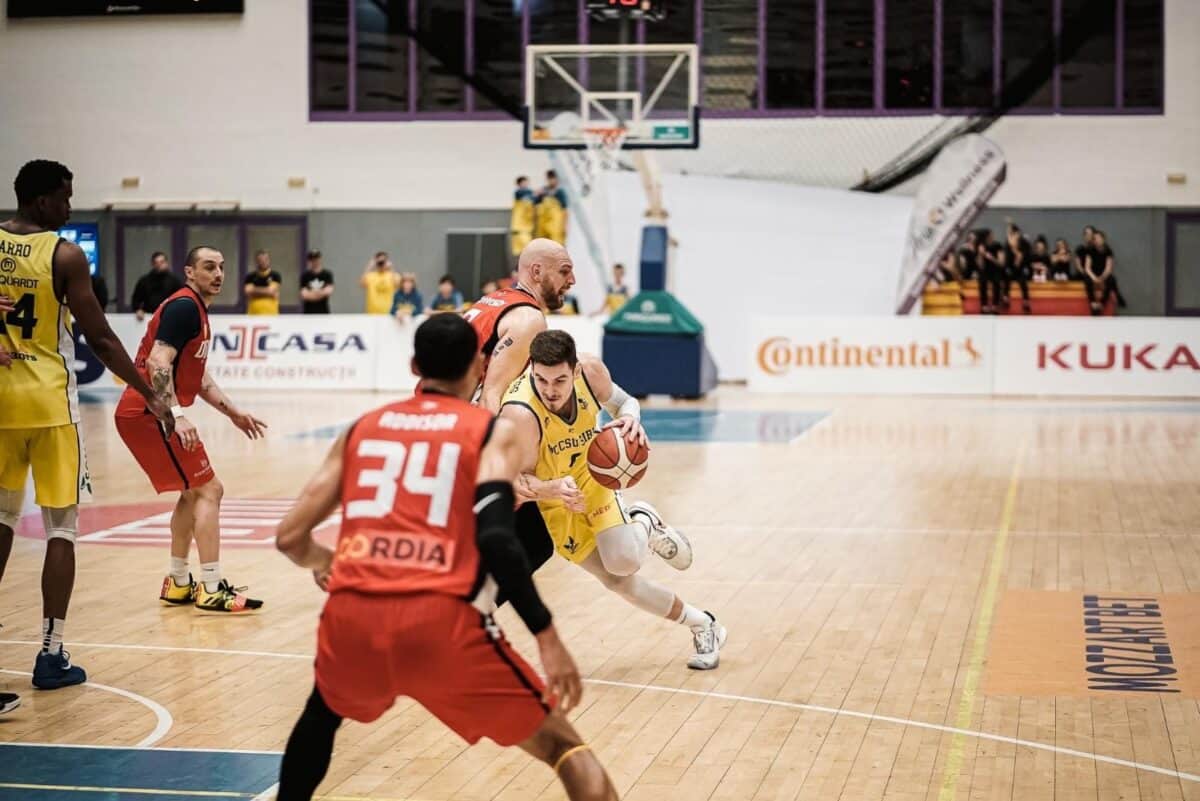 csu câștigă primul meci din noul sezon. sibiul a trecut de constanța cu 84-80