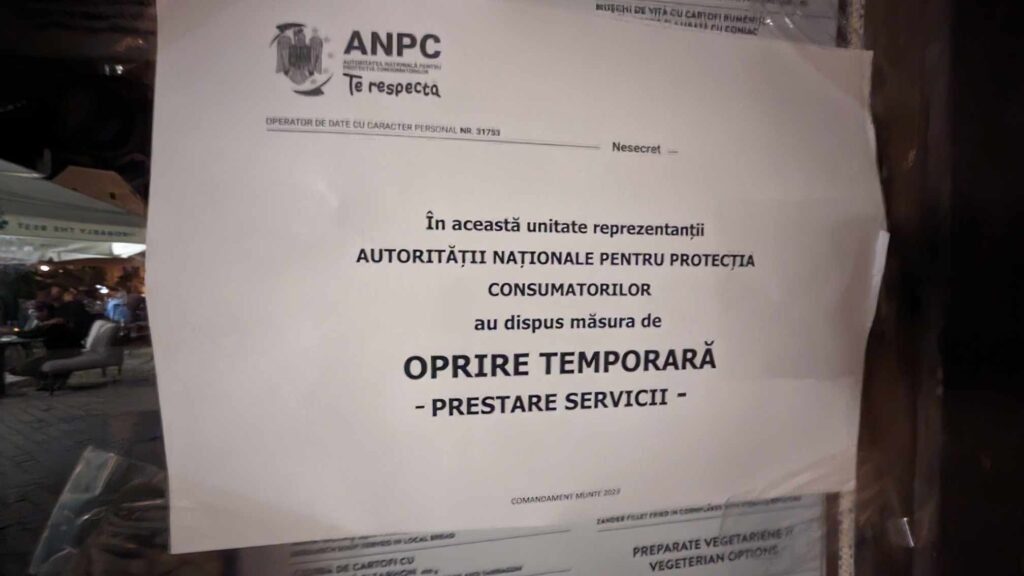 anunț postat la intrare în restaurantul ”la turn” de anpc 