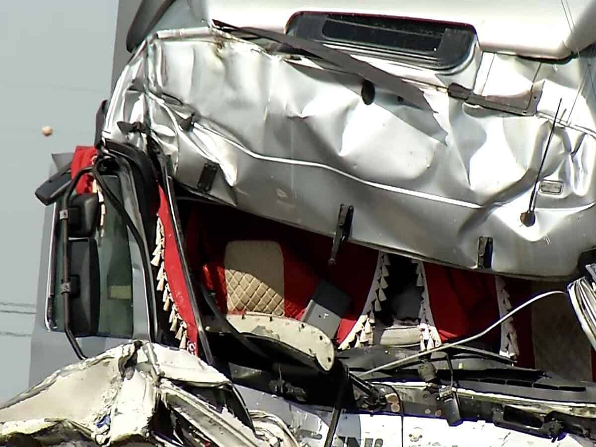 Un șofer din Sibiu, vinovat de producerea accidentului cu cinci morți de pe autostrada A1 (foto video)