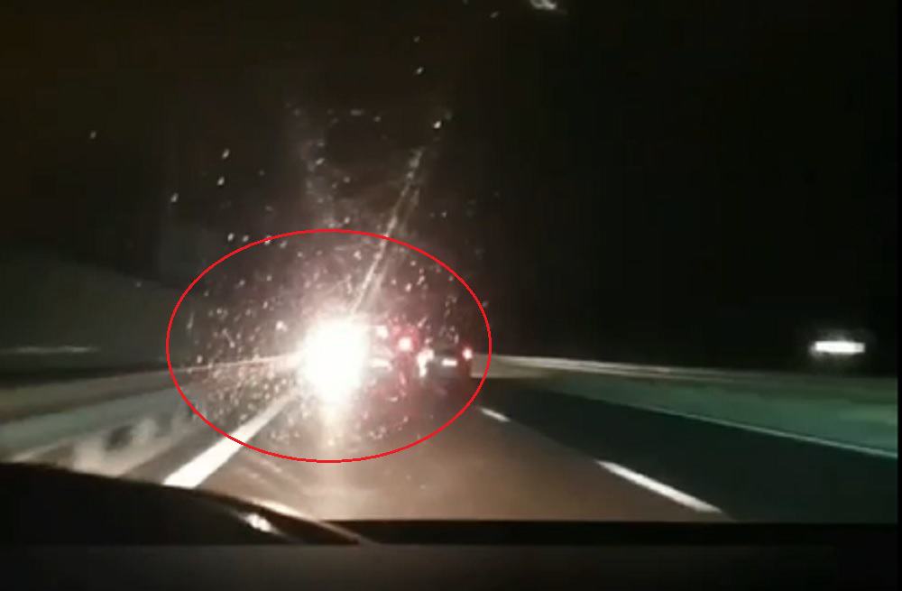 șofer pe contrasens pe autostradă la sibiu. a fost la un pas să tamponeze mai multe mașini (video)