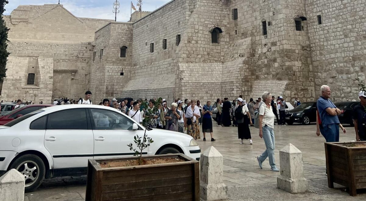 mărturii ale unui preot sibian aflat în pelerinaj în palestina: “probleme sunt grave, momentan, doar în zona fâșiei gaza”
