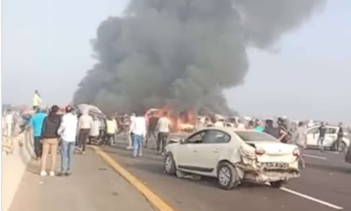peste treizeci de persoane decedate și alte șaizeci rănite într-un accident în egipt (video, foto)