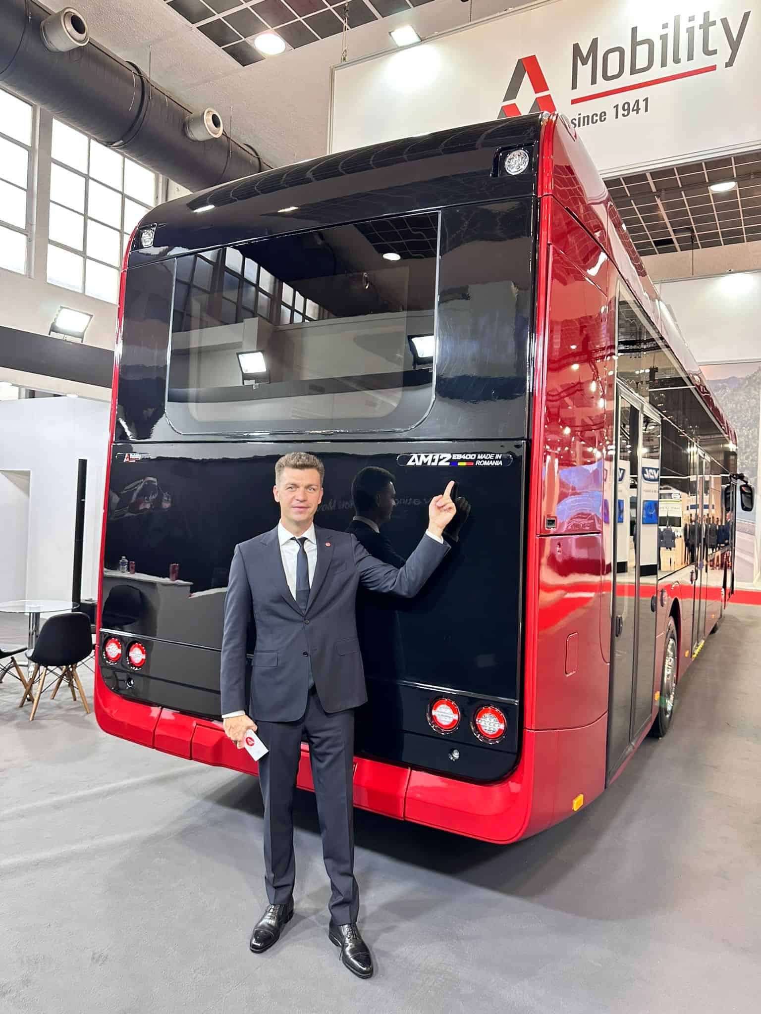 primul autobuz electric fabricat în românia: automecanica mediaș îl lansează la bruxelles
