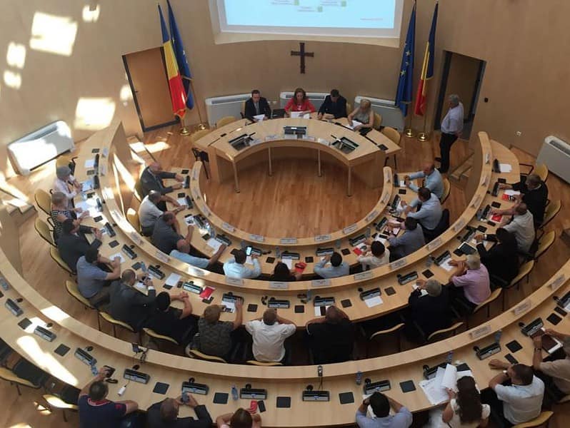 consilierii județeni cer înființarea unui centru tinerii dependenți de droguri la sibiu. daniela cîmpean: „legislația românească nu ne permite”