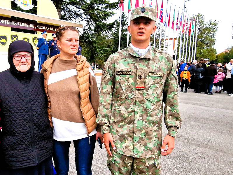 două generaţii de militari în familia izmailciuc din sălişte. alexandru: “este foarte important jurământul. te leagă de țară” (video)