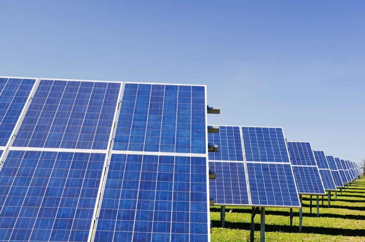 două parcuri fotovoltaice apar în nordul județului sibiu. aproape 10.000 de panouri în total