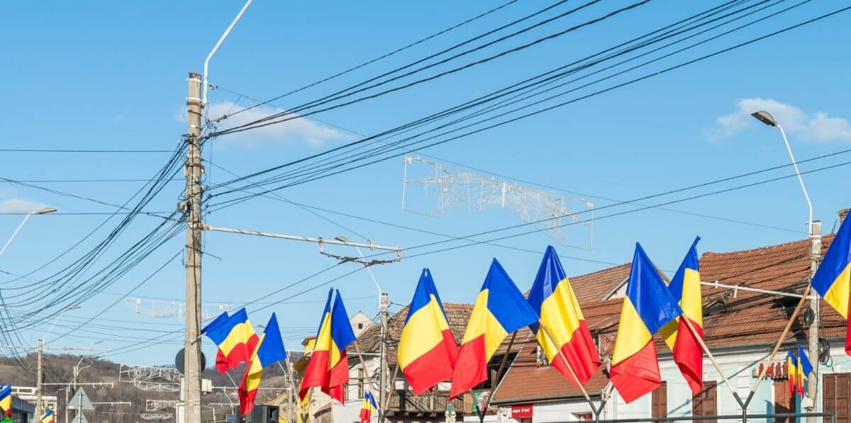 mediașul, pregătit de ziua națională. peste 600 de steaguri tricolore vor flutura în oraș
