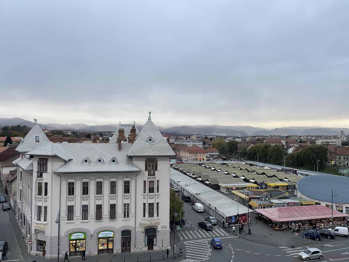 vremea pe două săptămâni. temperaturi oscilante și multe precipitații în sibiu