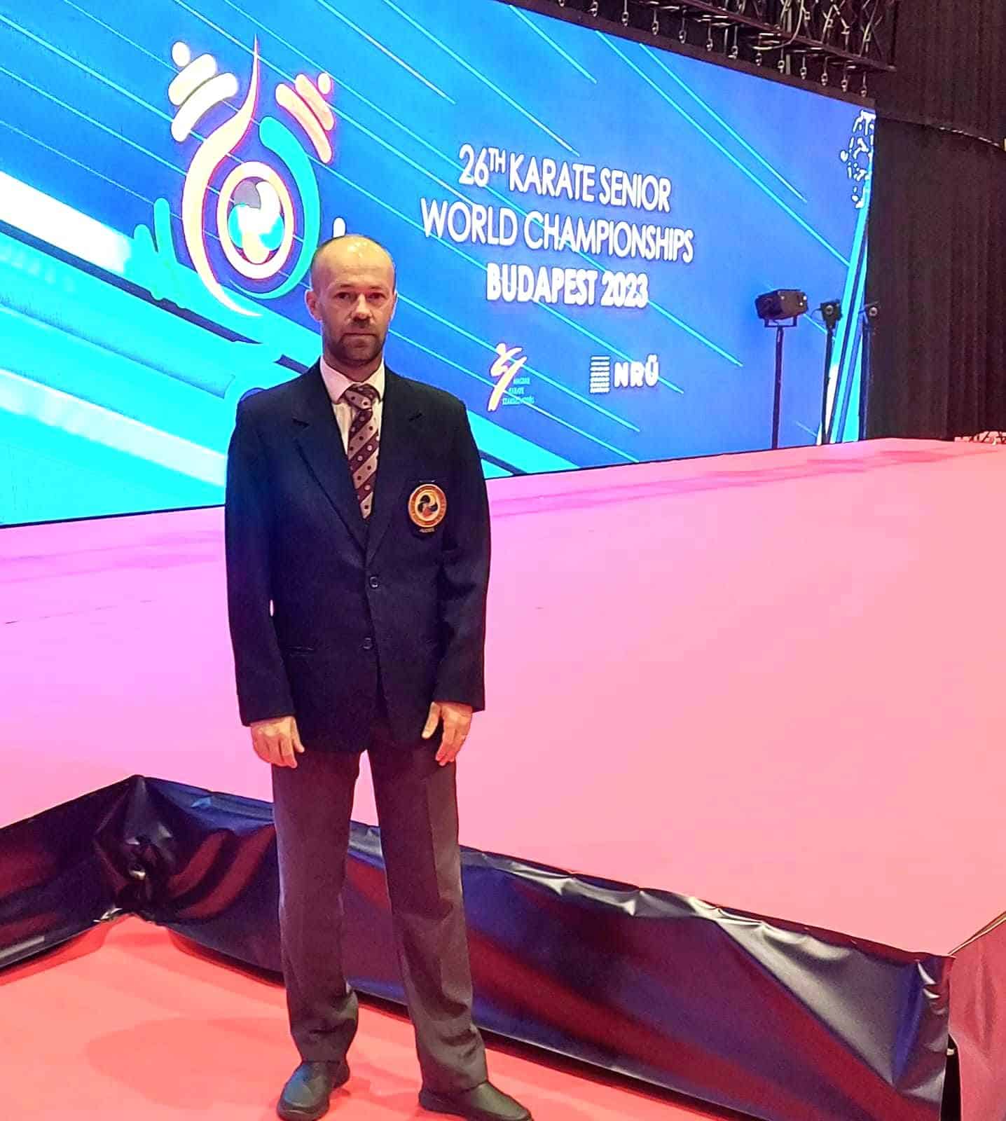 arbitrul sibian marian urluescu a oficiat la campionatul mondial de karate interstiluri. a obținut licența referee b - kumite