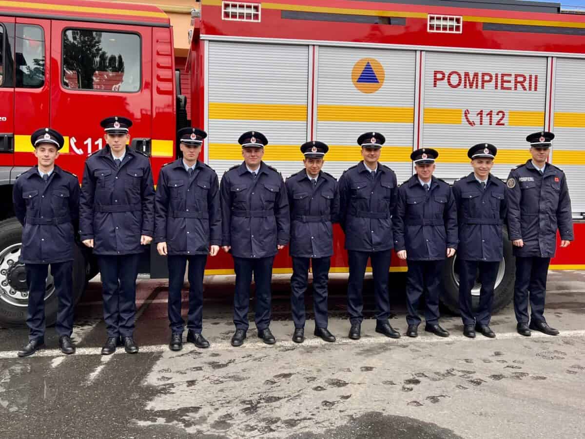 Familia ISU Sibiu s-a mărit cu 9 noi membri. ”Bun venit in familia pompierilor”