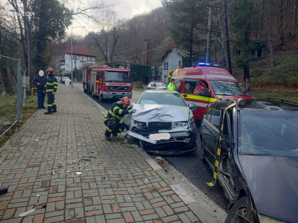 accident grav pe dn7 - valea oltului la călimănești. șofer în comă, transportat la spital