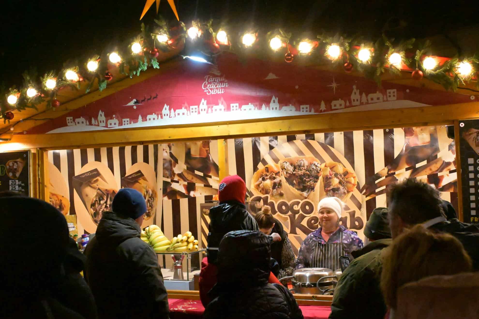 imagini spectaculoase de la târgul de crăciun din sibiu. mii de vizitatori în seara deschiderii (video, foto)