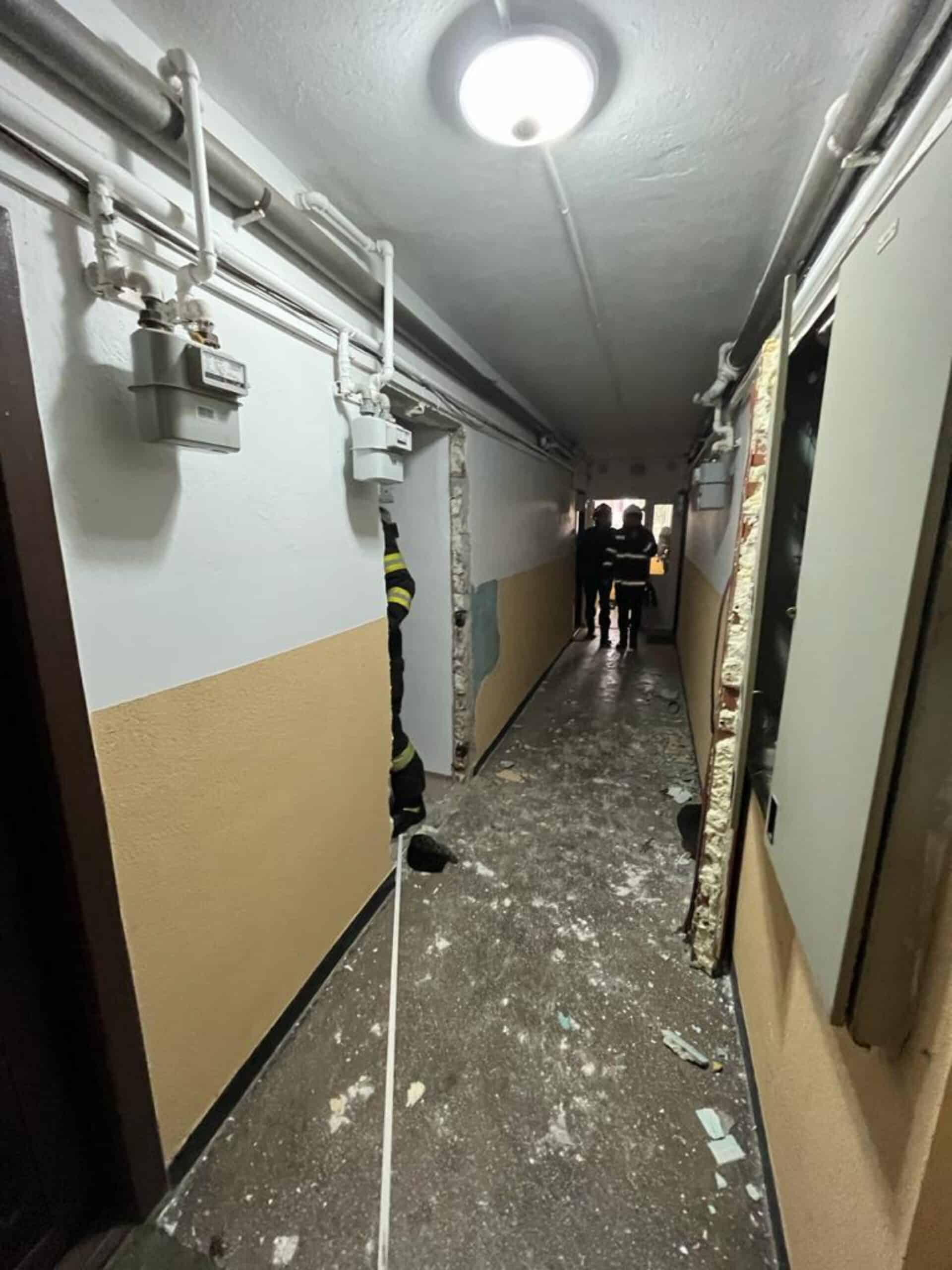 Explozie într-un apartament pe strada Johann Sebastian Bach din Sibiu (foto)