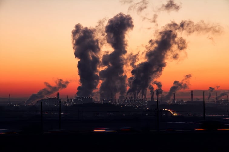 românia adoptă noi legi pentru a combate poluarea industrială