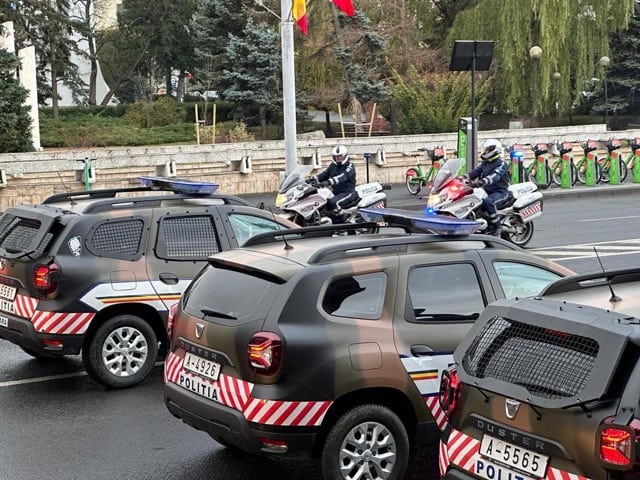 repetițiile pentru parada de 1 decembrie au “paralizat” sibiul. trafic dat peste cap și blocaje în zona centrală (video foto)