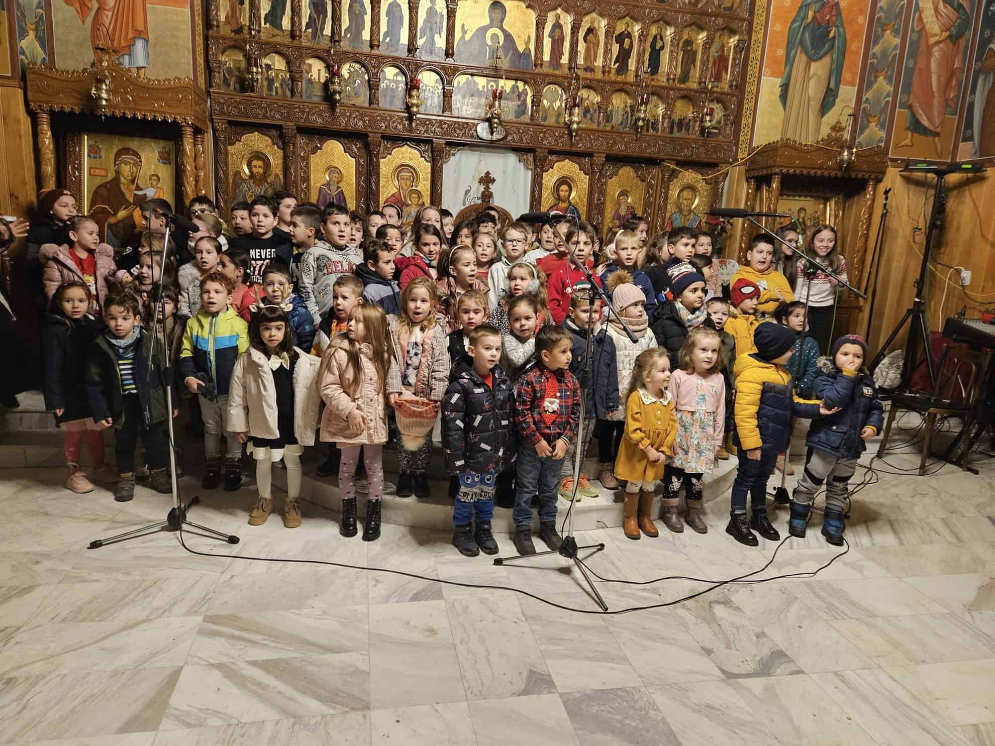 biserica ortodoxă din cisnădie a oferit daruri copiilor defavorizați de sfântul nicolae (foto)