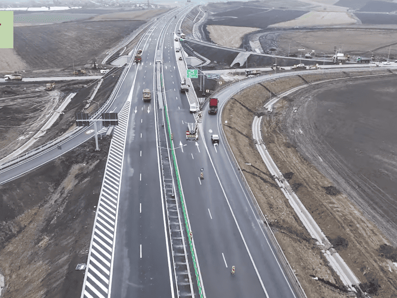 un lot din autostrada transilvania, finalizat cu 8 luni înainte de termen (video)