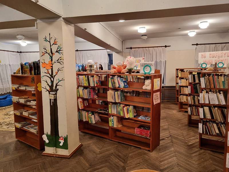 biblioteca astra sibiu donează mii de cărți în limba română bibliotecilor raionale din republica moldova