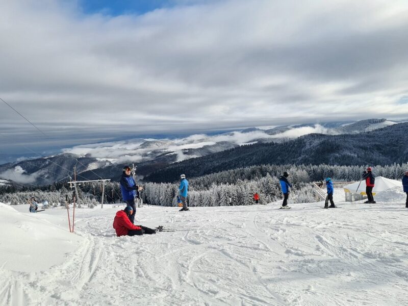 sezonul de schi în românia, comparativ cu bulgaria și austria. prețuri la skipass-uri mai mari decât în anii trecuți