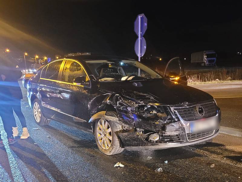 accident pe henri coandă în sibiu. un șofer și o fetiță de 1 an, răniți