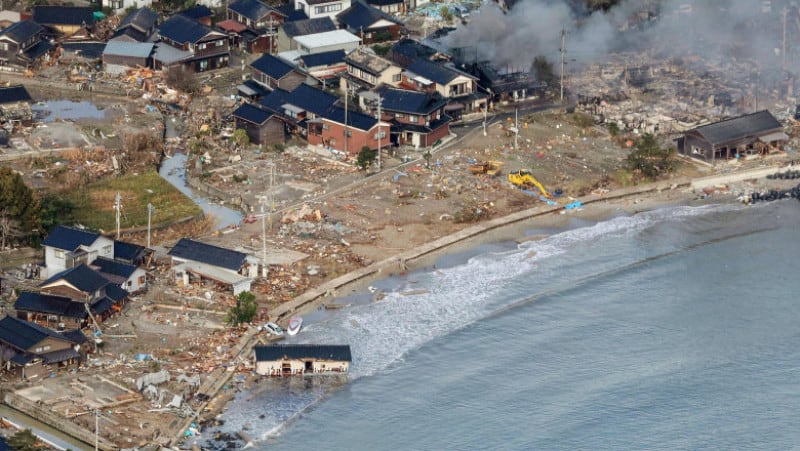 cutremurele din japonia: terenul unei regiuni, deplasat cu peste un metru. sute de oameni, blocați într-un aeroport