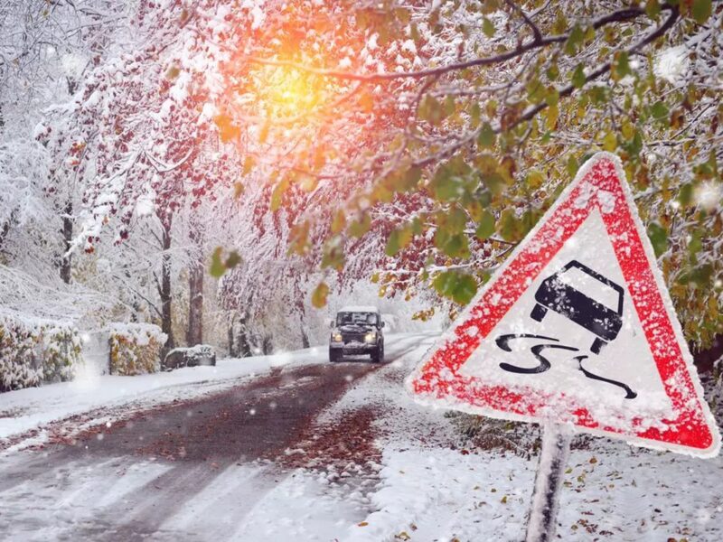 zăpadă și risc de polei pe drumurile din sibiu și alte zece județe