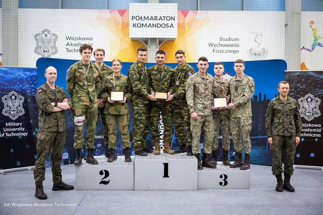 performanțe remarcabile pentru 3 studenți de la aft sibiu la semimaratonul militar din capitala poloniei (foto)