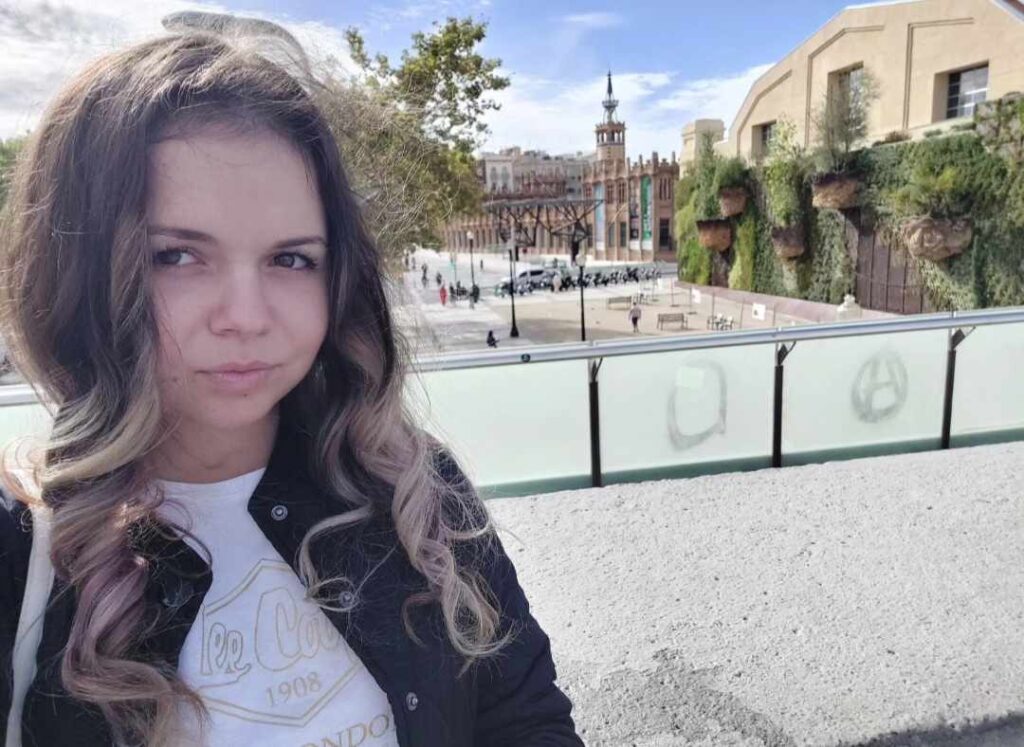 O elevă de la „Lazăr”, admisă la Institutul Politehnic din Paris. Beatrice vrea să devină specialist în fizică cuantică