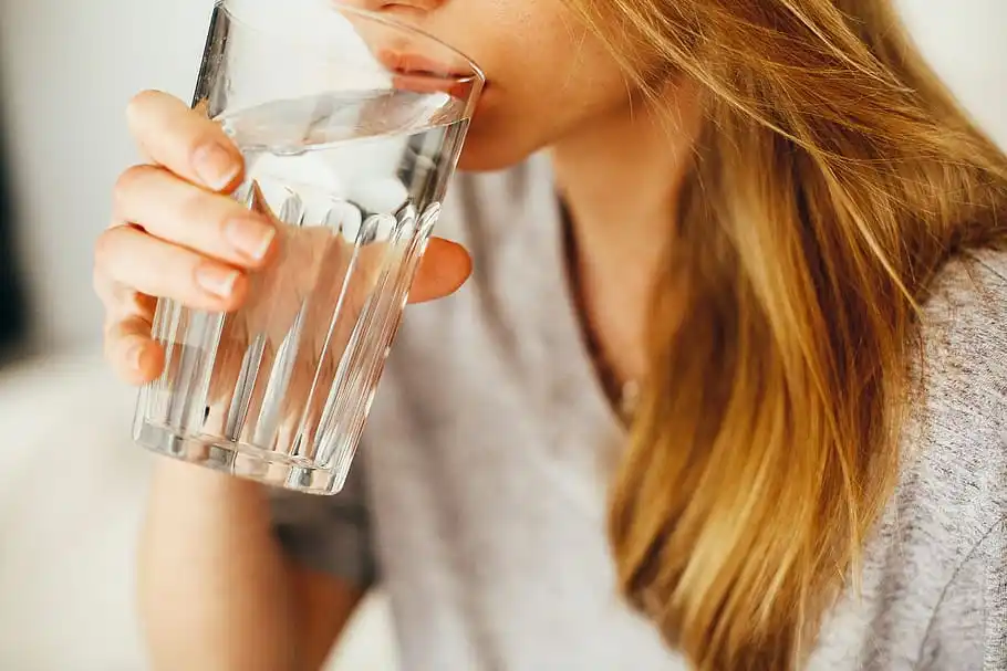 metodele prin care îți poți menține zilnic o hidratare optimă