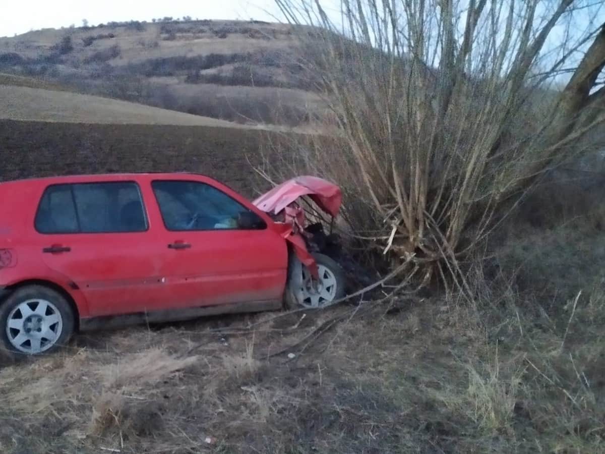 Tânărul care a făcut accident în Gușterița și și-a abandonat prietenii răniți, plasat sub control judiciar