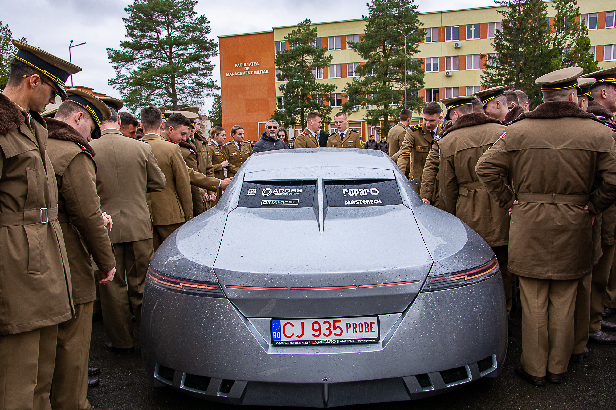 prima mașină electrică românească prezentată la aft sibiu. costă aproape jumătate de milion de euro (foto)