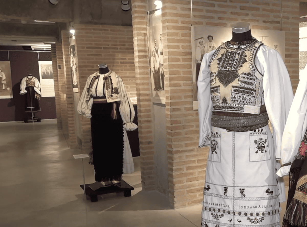 costume populare din colecția muzeului astra sibiu, expuse în premieră la madrid (video)
