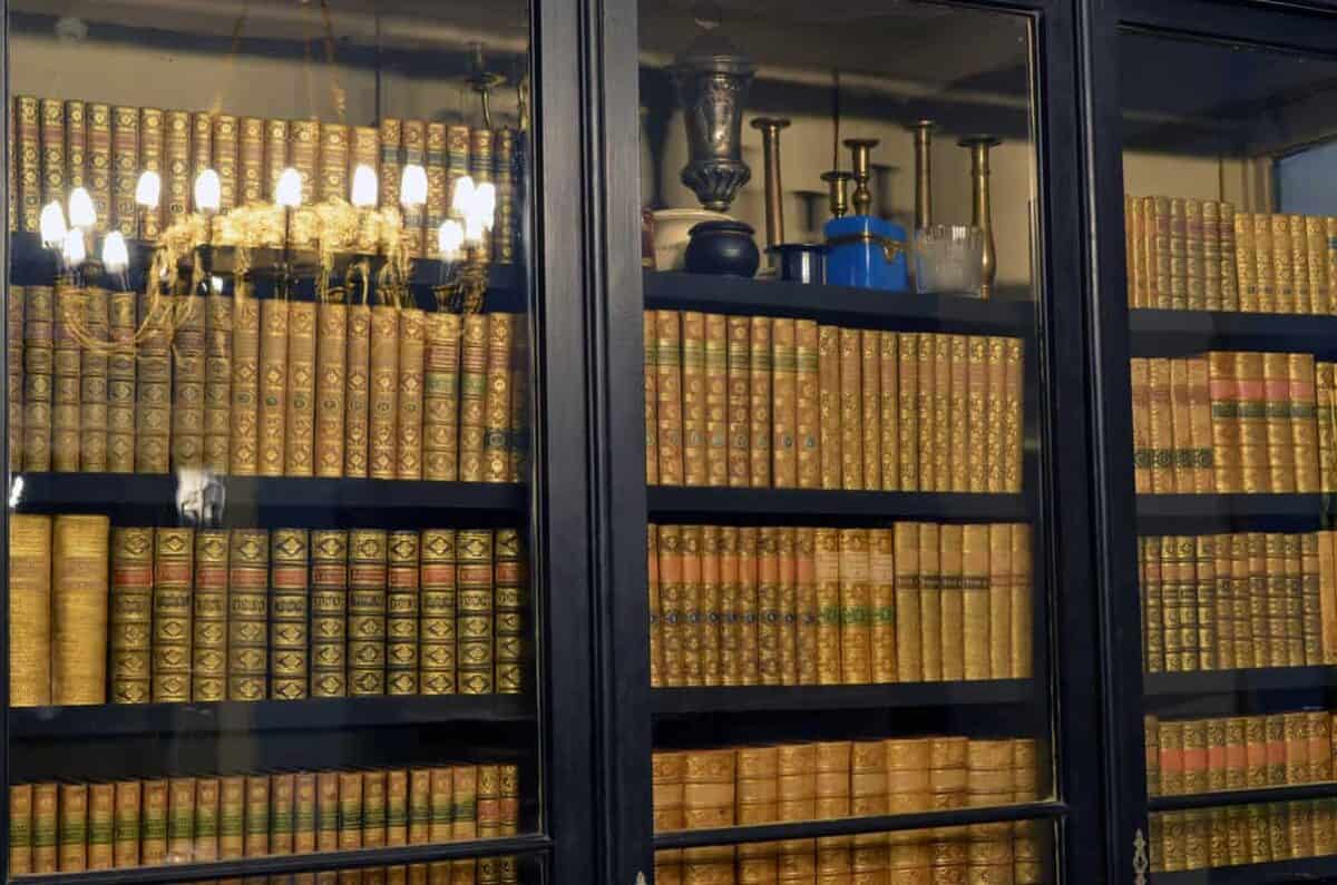 muzeul brukenthal digitalizează 50.000 de cărți din propria bibliotecă. alexandru chituță: ”este un prim pas”