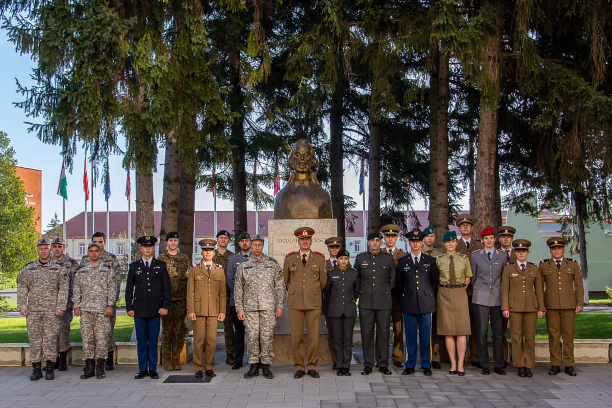 Viitori lideri militari s-au reunit la AFT Sibiu pentru Săptămâna Internațională a Studenților (foto)