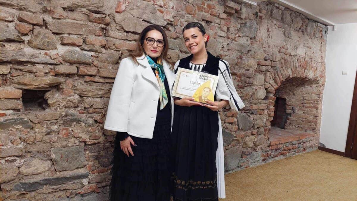 sibianca natalia maria rusu triumfă la festivalul naţional de interpretare vocală ”ilie micu”