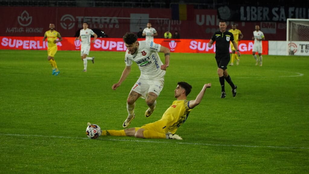 FC Hermannstadt câștigă cu Petrolul Ploiești. Sibiul e pe locul 1 în play-out (foto video)