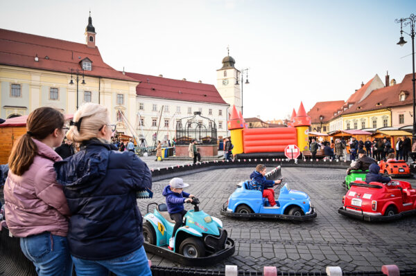 peste 50 de căsuțe vor ”anima” piața mare la târgul de paște din sibiu. organizator: ”am avut aproape 80 de înscrieri”