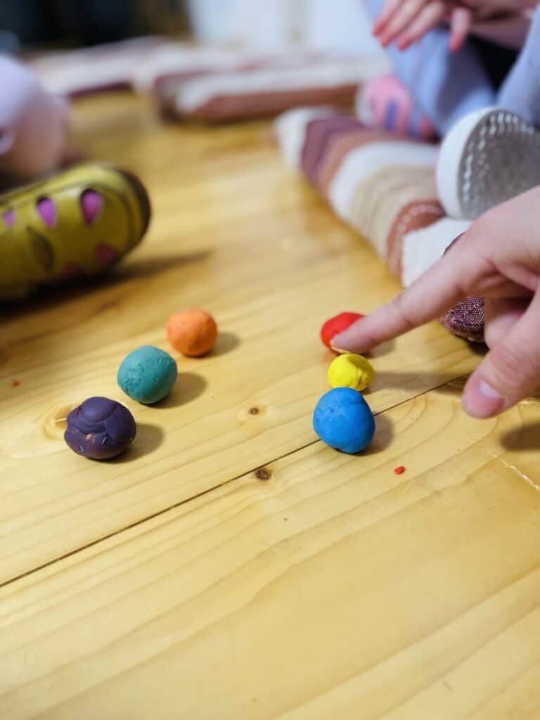 coolturada, un spațiu născut la sibiu pentru artiștii liberi mânați de nevoia de a crea. rada constantinov: „vreau să adun oameni care cred cu tărie în visurile lor” (foto)