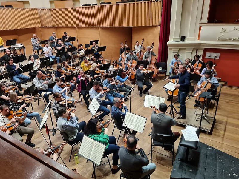 violoncelistul francez marc coppey revine la filarmonica sibiu. anunț important pentru spectatorii care au bilete anulate din 14 martie