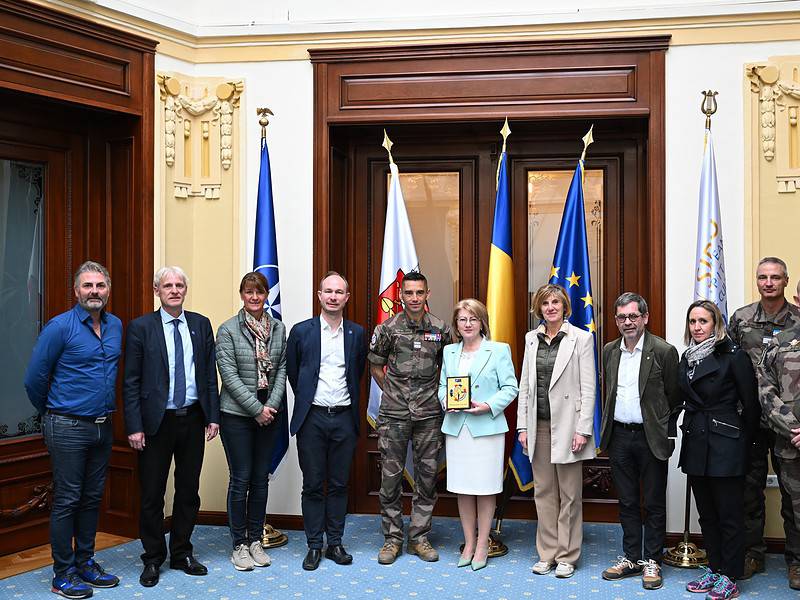 o delegație militară din franța impresionată de sibiu. primarul astrid fodor: "au fost încântați de oraș și de ospitalitatea sibienilor" (foto)