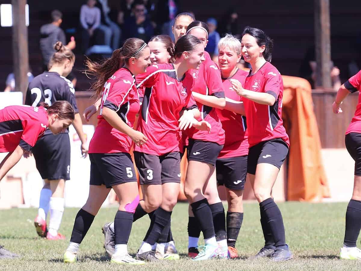 academia de fotbal măgura va juca în superliga feminină de fotbal