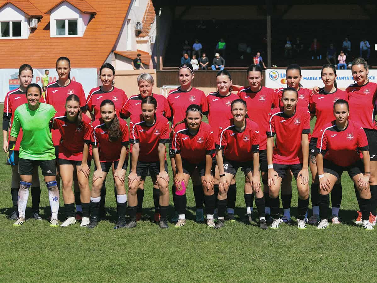 echipa feminină academia de fotbal măgura, în pericol să nu joace în superliga datorită lipsei de bani