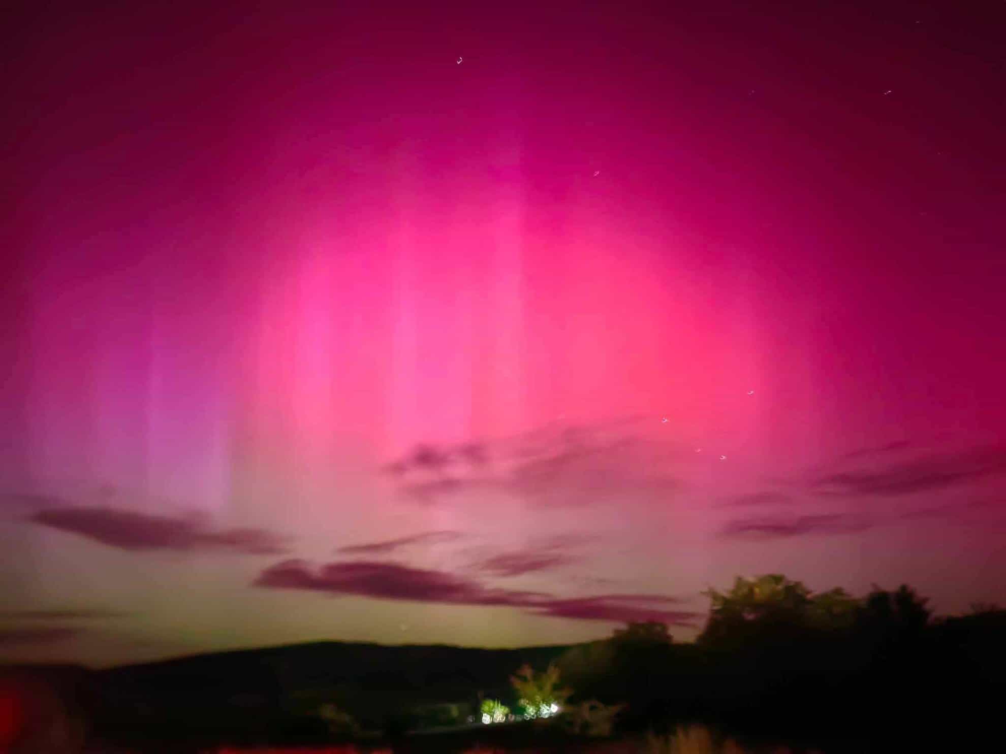 imagini inedite cu aurora boreală vizibilă din sibiu