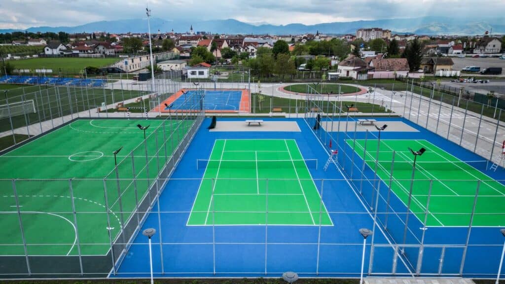 primăria sibiu inaugurează noua bază sportivă de la târgul obor. fc hermannstadt și csu sibiu vor avea o sesiune de autografe în cadrul evenimentului