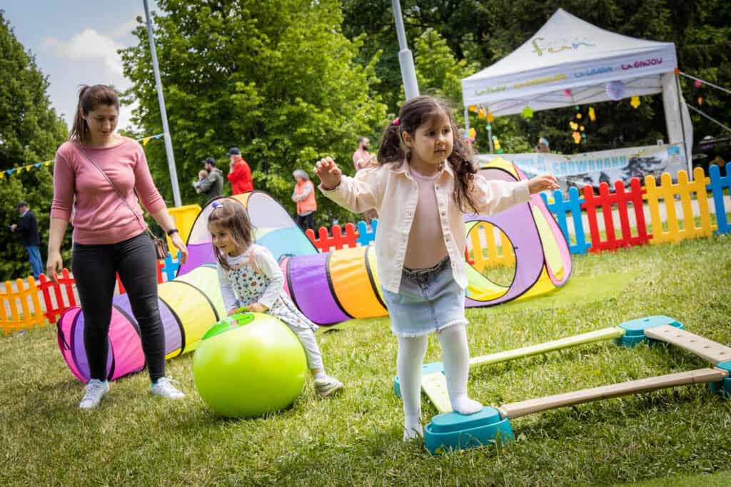 joi începe ”vino”, cel mai tânăr festival muzical și street food din sibiu. concerte cu connect-r, grasu xxl, argatu, bitză, faust și mulți alții în parcul tineretului