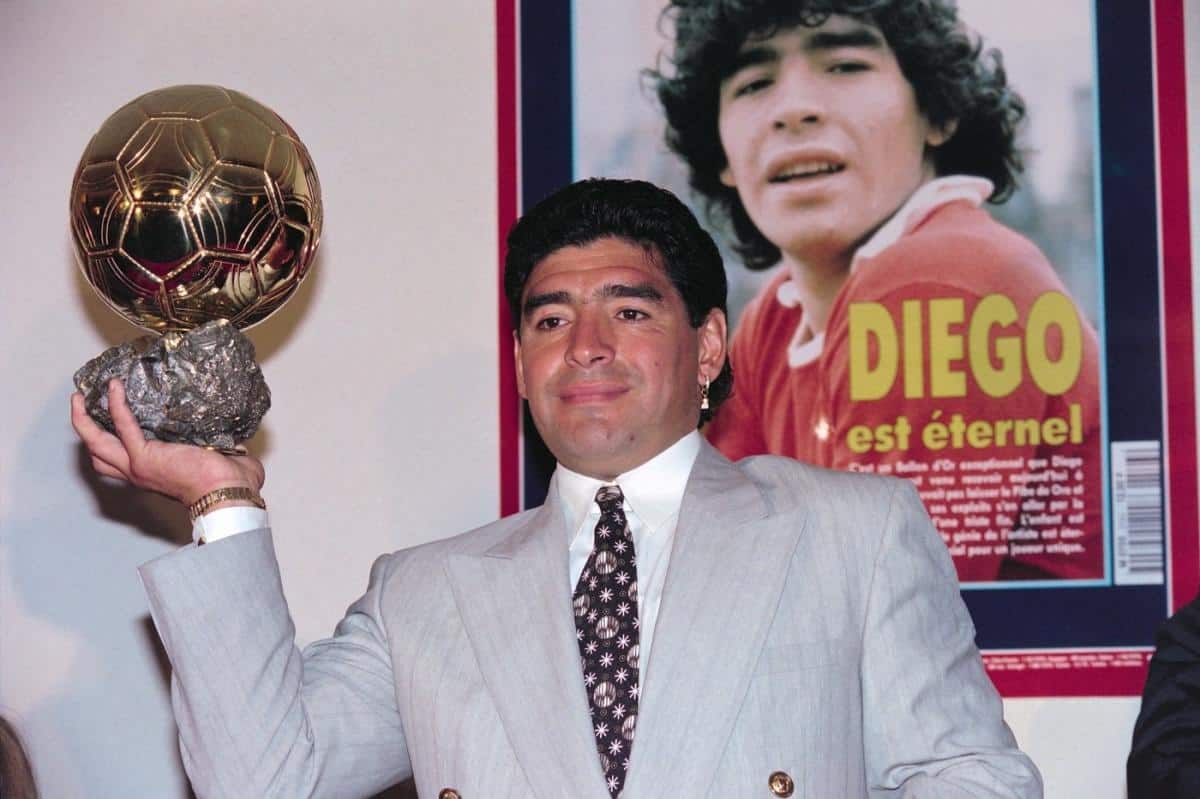 balonul de aur câștigat de maradona după cupa mondială din 1986, scos la licitaţie în franţa