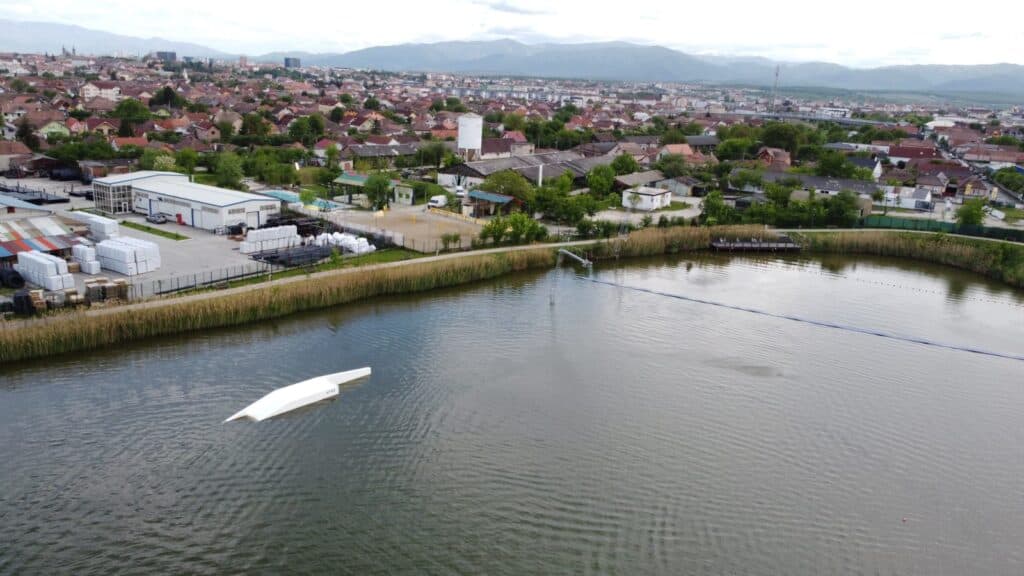 doar pasionații sporturilor nautice au inaugurat sezonul 2024 la lacul binder pe 1 mai (foto video)