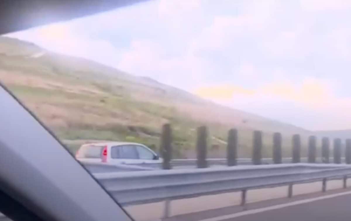șofer surprins pe contrasens pe autostradă între sibiu și cluj