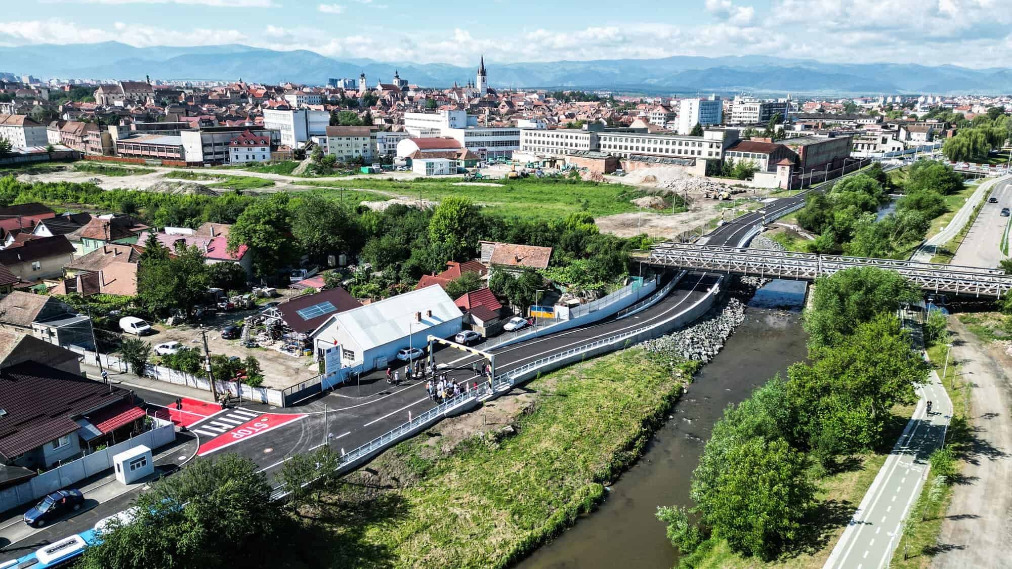 s-a redeschis traficul pe strada viitorului, iar sibienii din cartierul reșița si lazaret sunt cei mai fericiți (video foto)